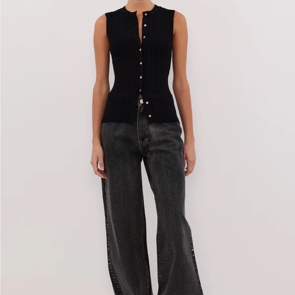 DISSH Jasmine black knit top